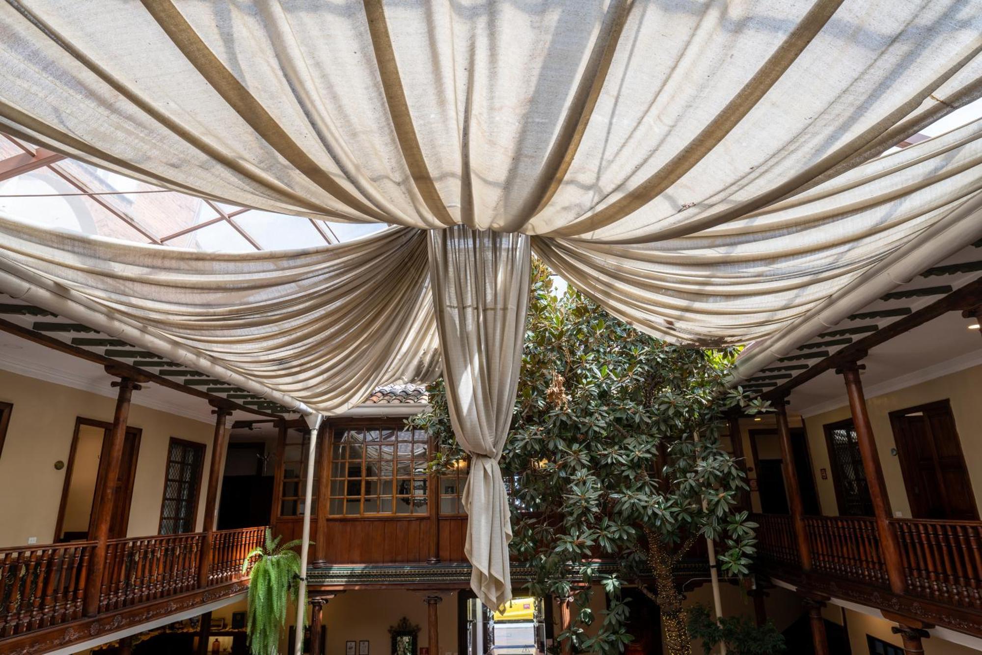 Hotel Boutique Santa Lucia Cuenca Extérieur photo