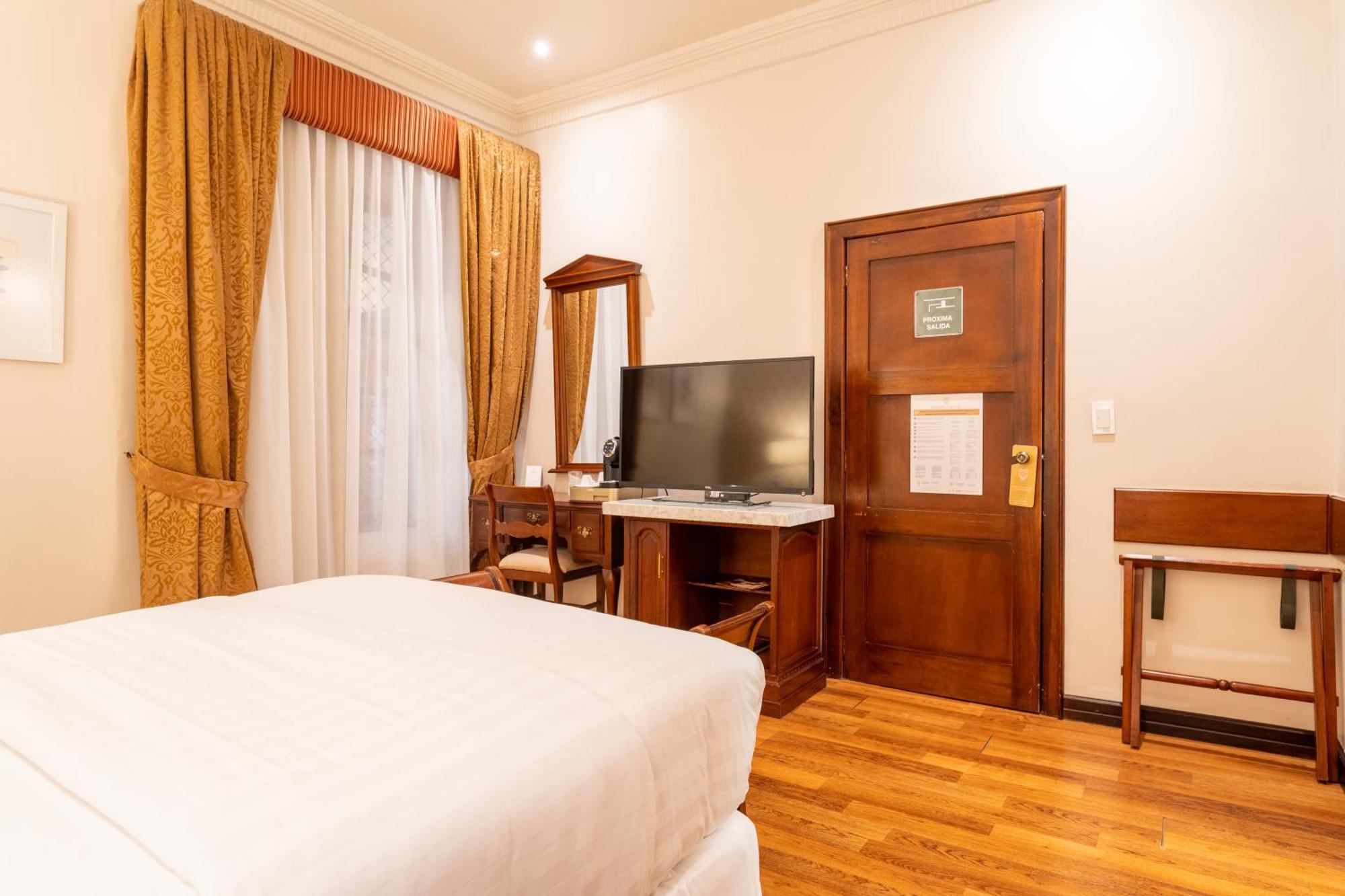 Hotel Boutique Santa Lucia Cuenca Extérieur photo